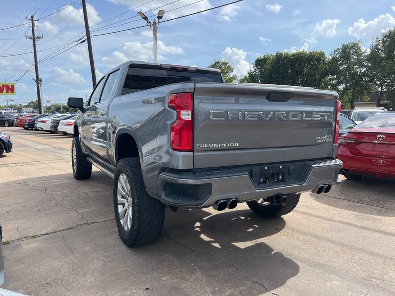 Chevrolet Silverado 1500 LTD Vehicle Image 03