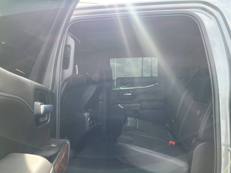 Chevrolet Silverado 1500 LTD Vehicle Image 08