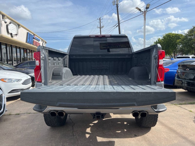 Chevrolet Silverado 1500 LTD Vehicle Image 09