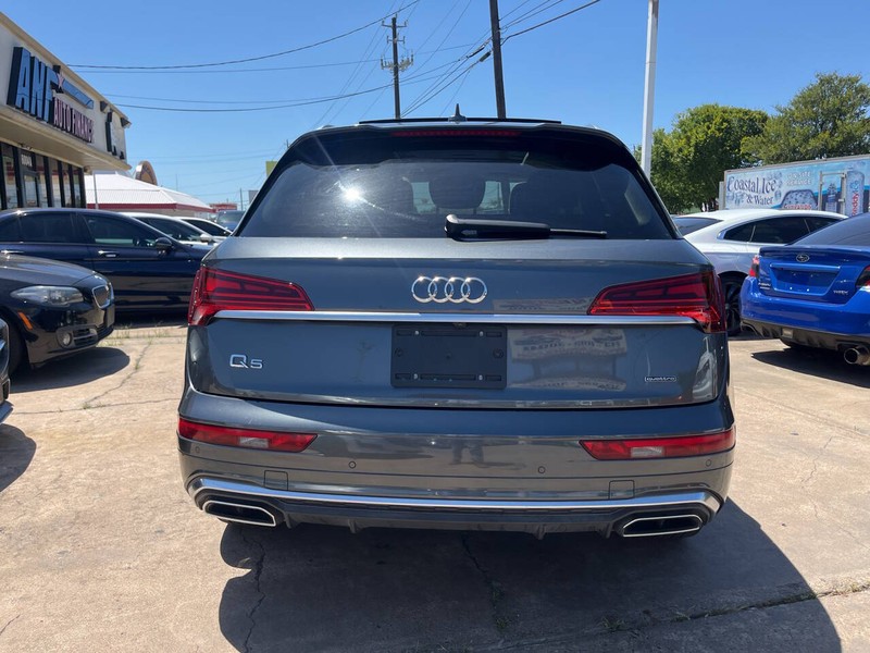 Audi Q5 Vehicle Image 04