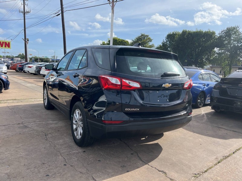 Chevrolet Equinox Vehicle Image 03