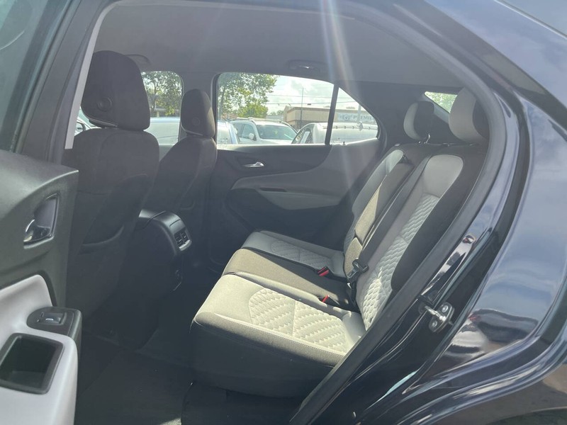 Chevrolet Equinox Vehicle Image 08