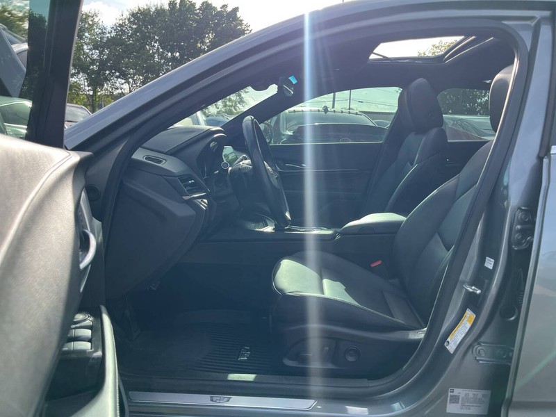 Cadillac CT4 Vehicle Image 07
