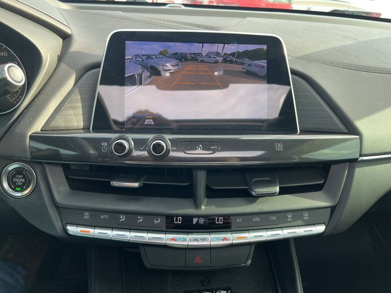 Cadillac CT4 Vehicle Image 12