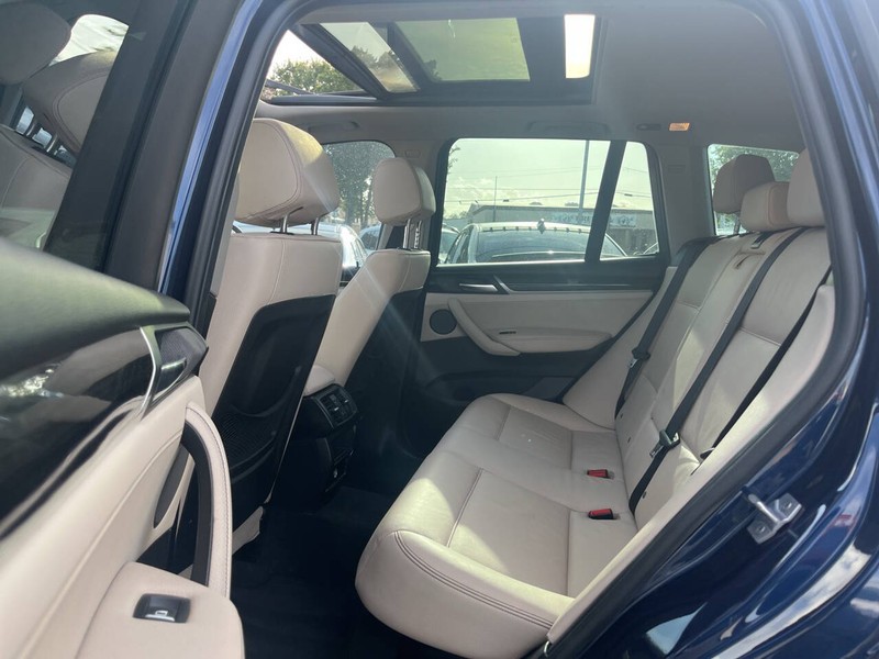 BMW X3 Vehicle Image 08