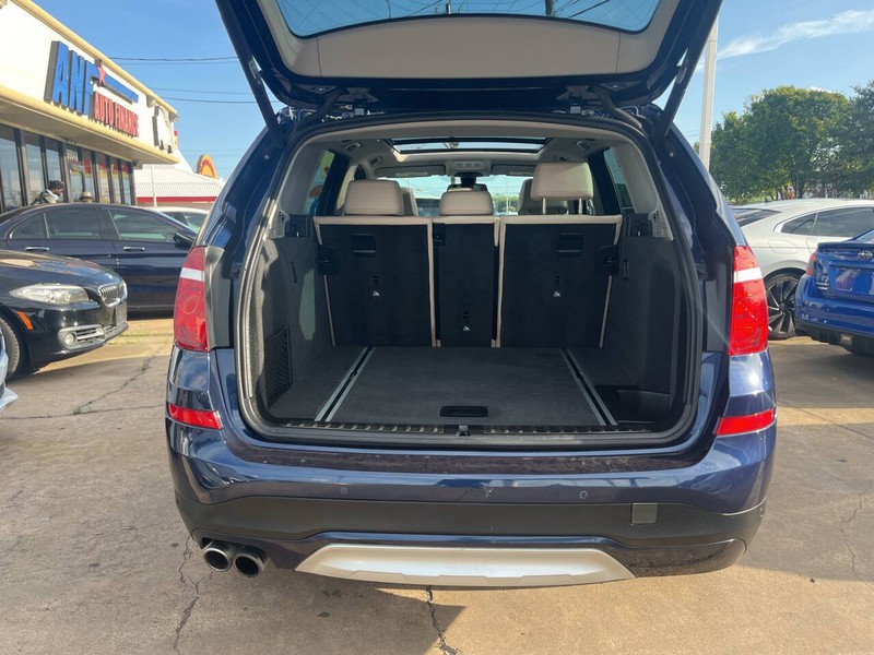 BMW X3 Vehicle Image 09