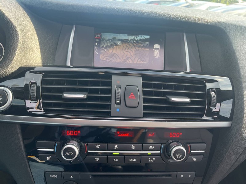 BMW X3 Vehicle Image 12