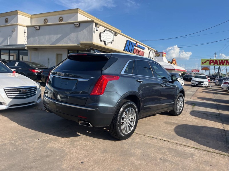 Cadillac XT5 Vehicle Image 05