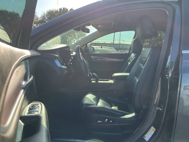 Cadillac XT5 Vehicle Image 07