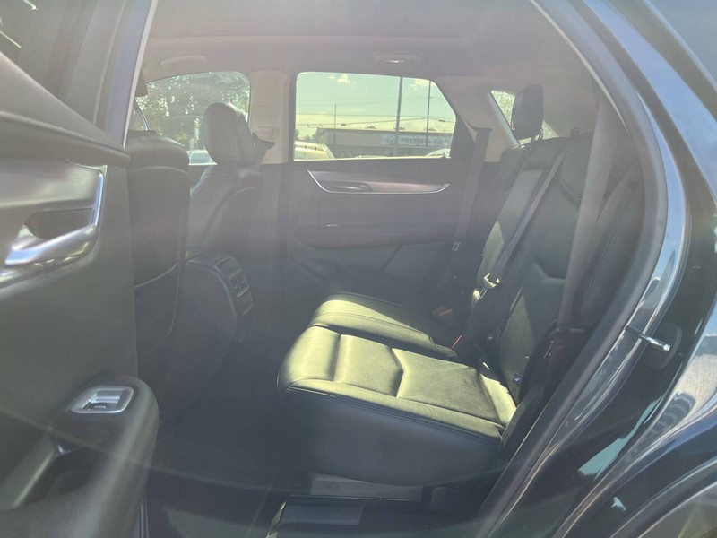 Cadillac XT5 Vehicle Image 08