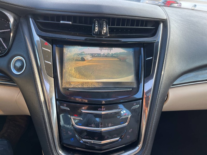 Cadillac CTS Sedan Vehicle Image 12