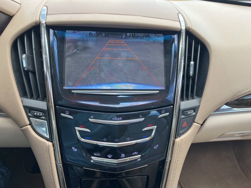 Cadillac ATS Sedan Vehicle Image 12