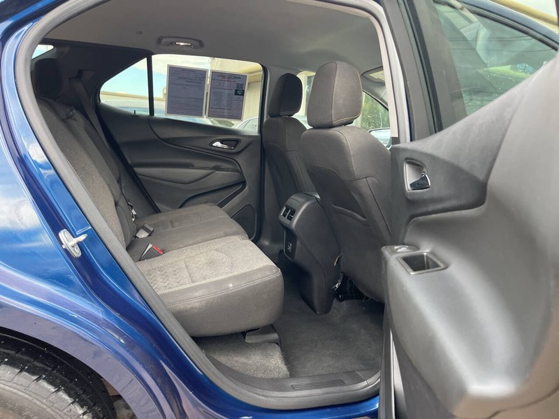 Chevrolet Equinox Vehicle Image 10