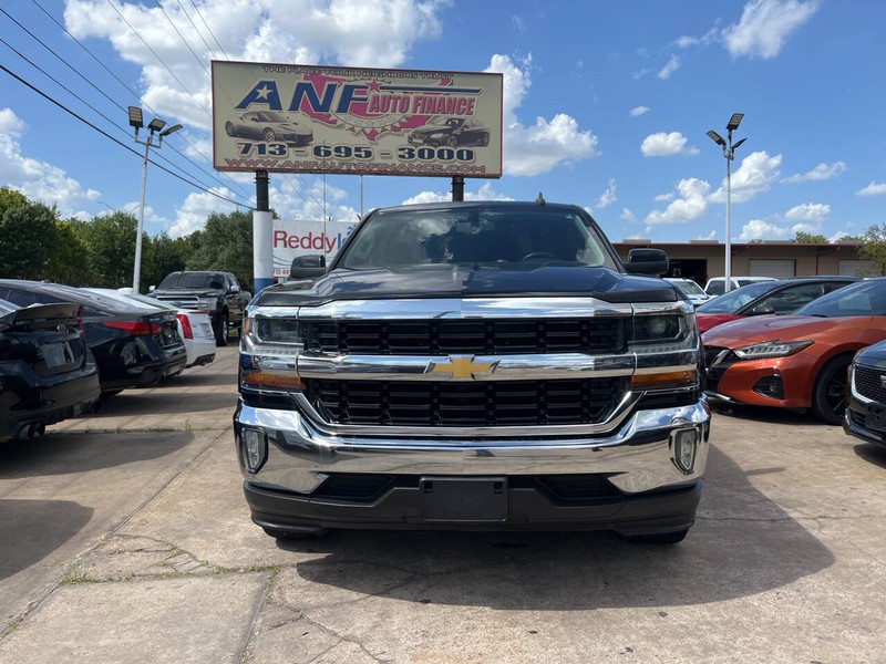 Chevrolet Silverado 1500 Vehicle Image 02