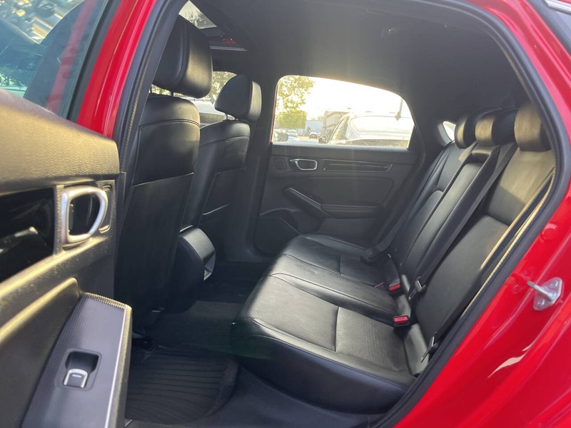 Honda Civic Hatchback Vehicle Image 09