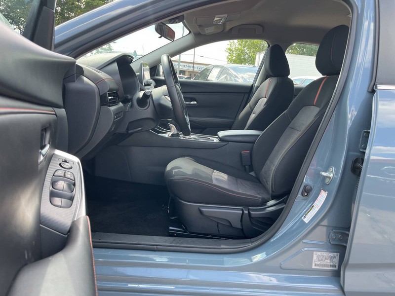 Nissan Sentra Vehicle Image 07