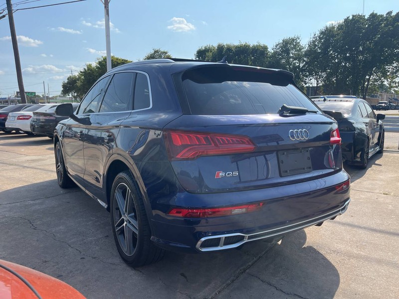 Audi SQ5 Vehicle Image 03