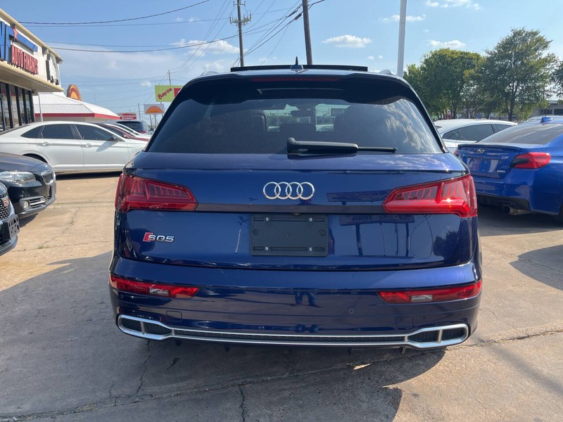 Audi SQ5 Vehicle Image 04