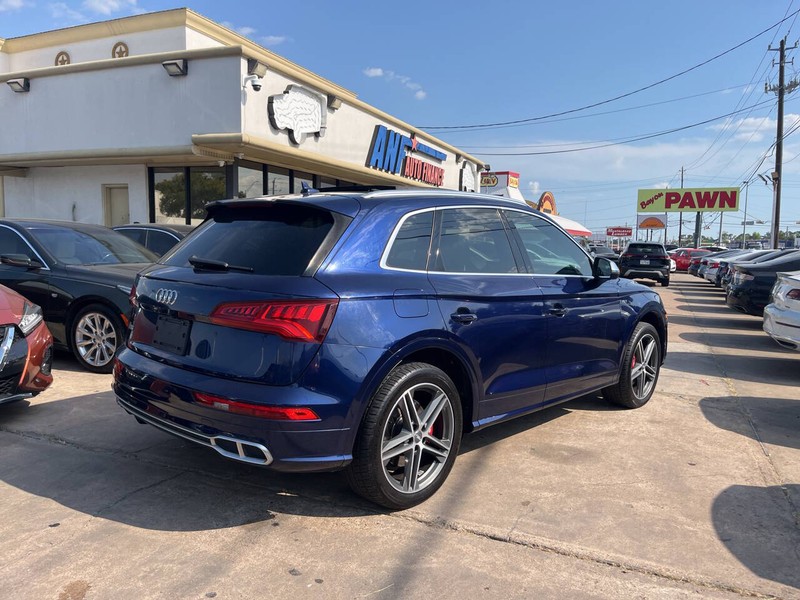 Audi SQ5 Vehicle Image 05
