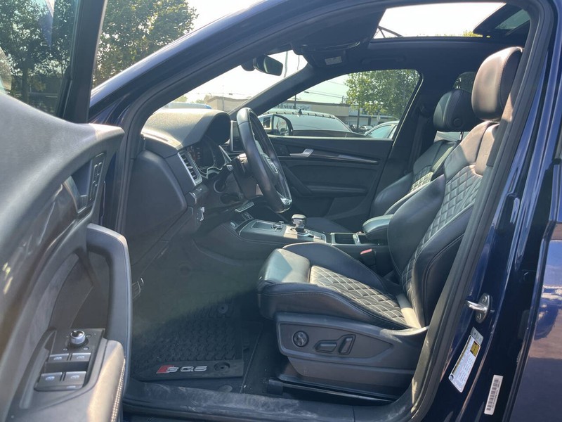 Audi SQ5 Vehicle Image 07