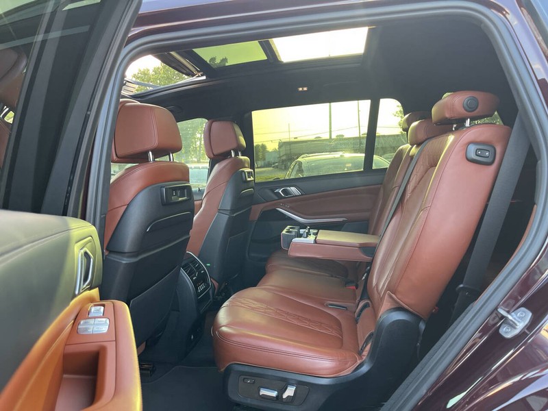 BMW X7 Vehicle Image 08