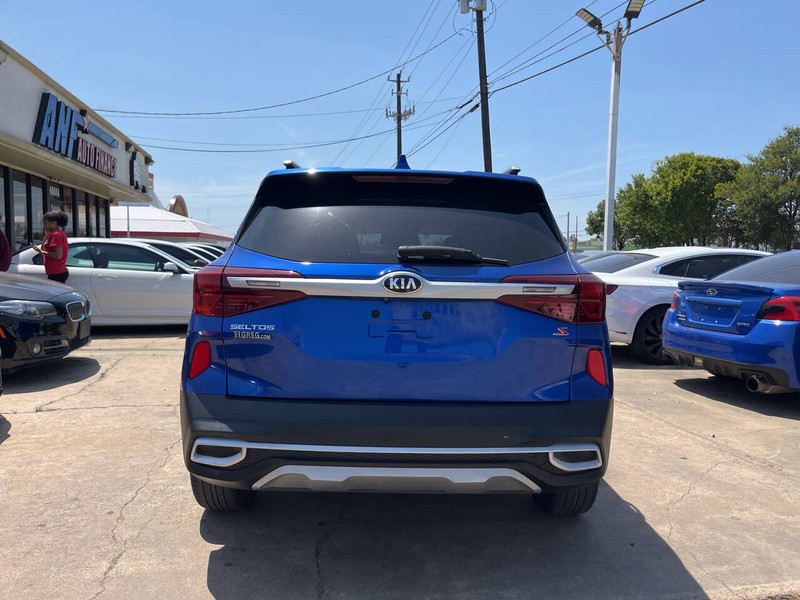 Kia Seltos Vehicle Image 04