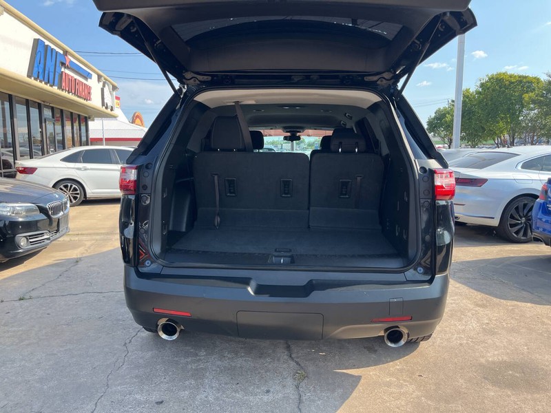 Chevrolet Traverse Vehicle Image 10