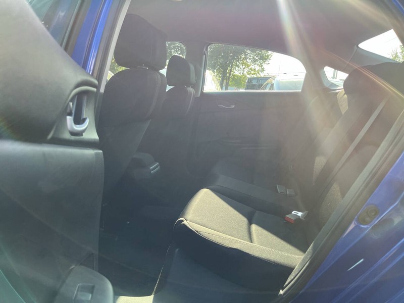 Honda Civic Sedan Vehicle Image 07