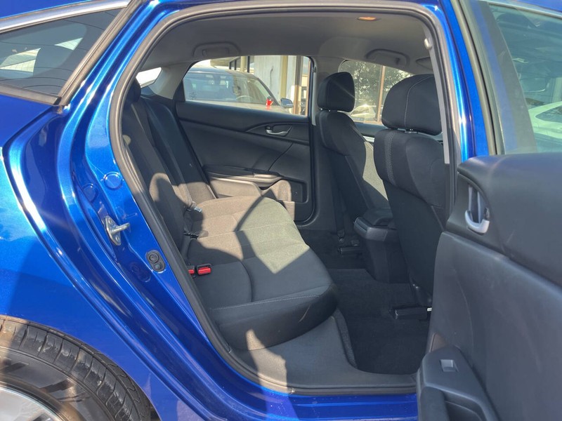 Honda Civic Sedan Vehicle Image 10