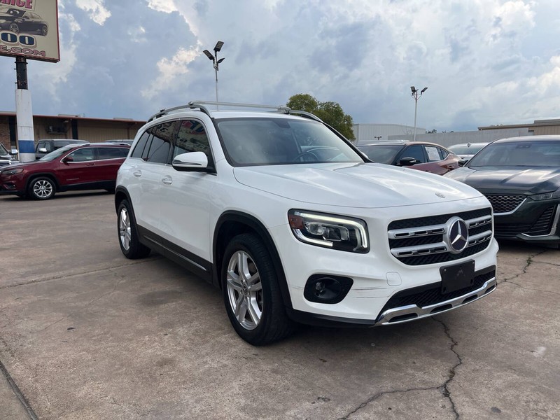 Mercedes-Benz GLB Vehicle Image 06