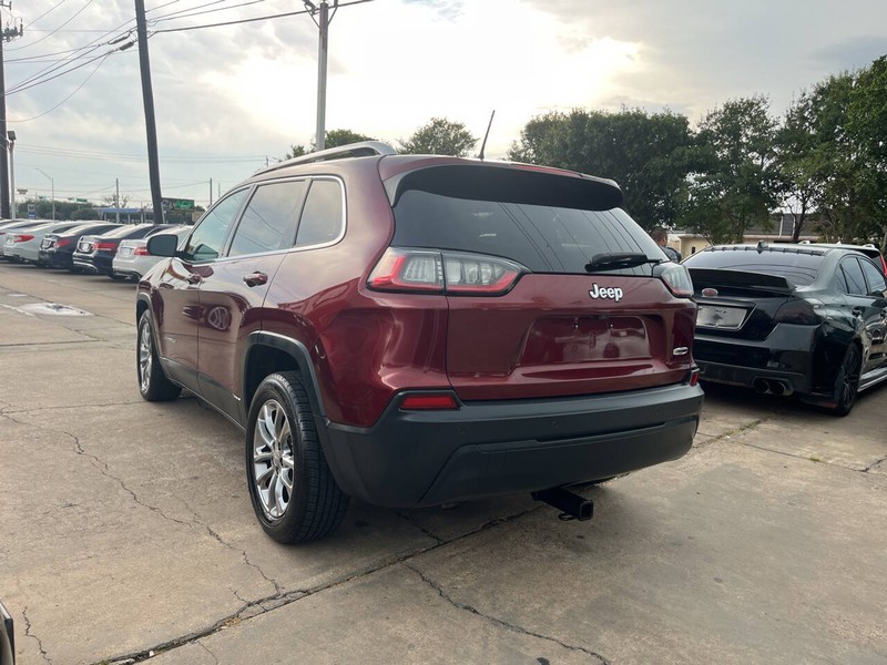 Jeep Cherokee Vehicle Image 03