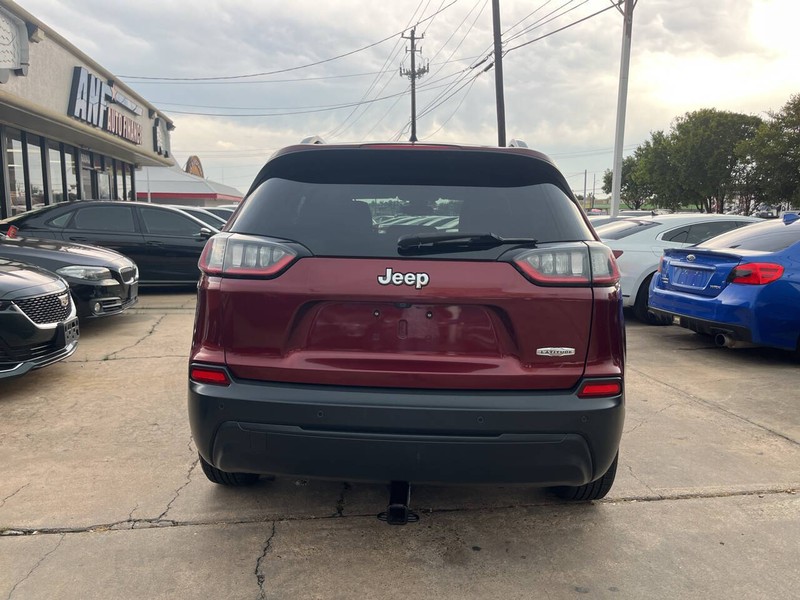 Jeep Cherokee Vehicle Image 04