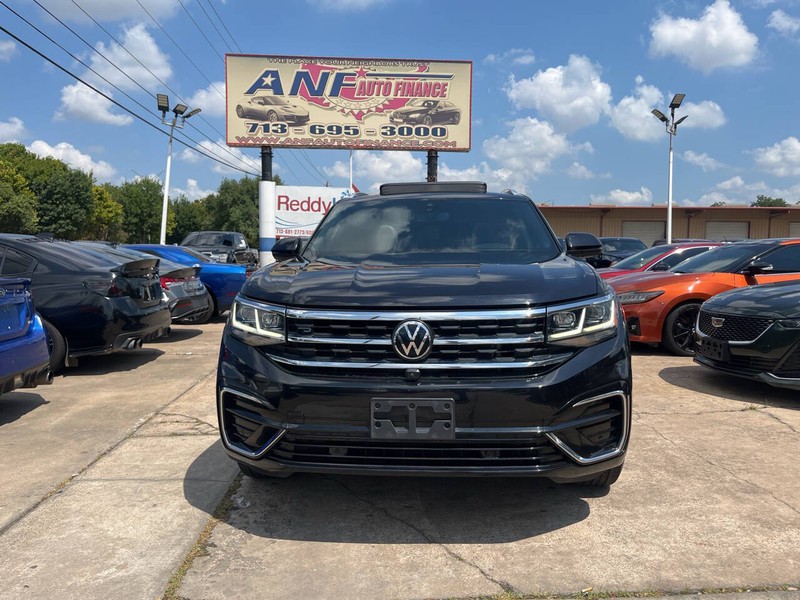 Volkswagen Atlas Cross Sport Vehicle Image 02
