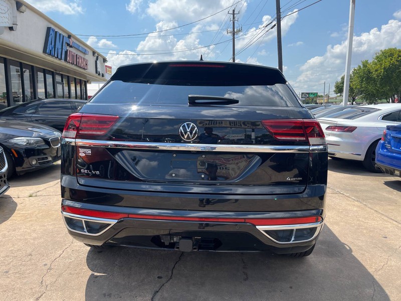 Volkswagen Atlas Cross Sport Vehicle Image 04