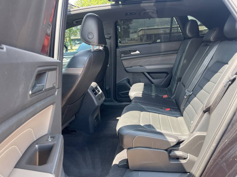 Volkswagen Atlas Cross Sport Vehicle Image 08