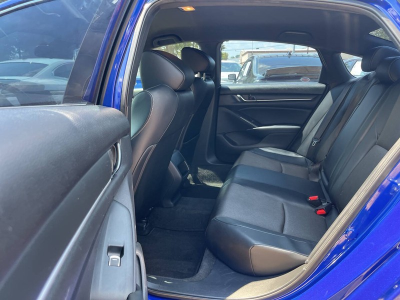 Honda Accord Sedan Vehicle Image 08