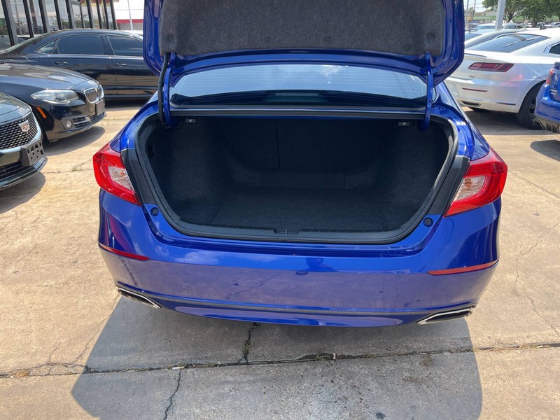 Honda Accord Sedan Vehicle Image 09