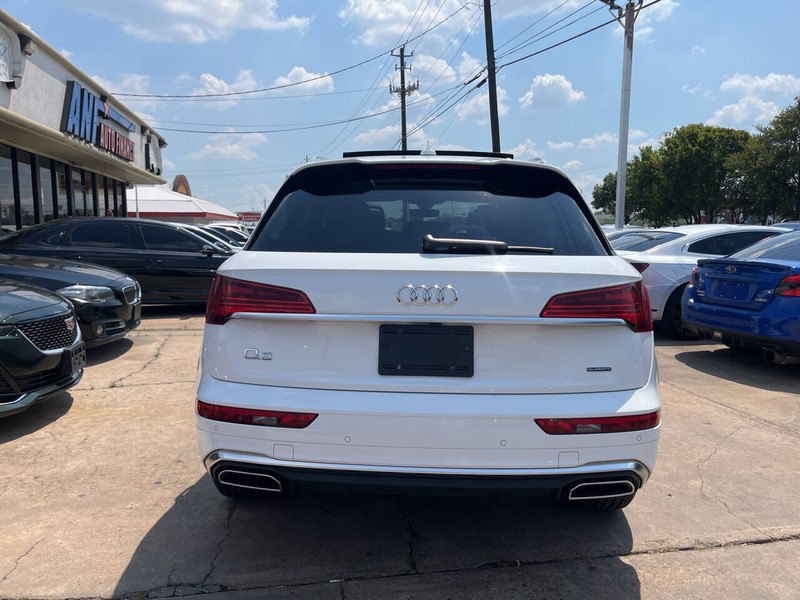 Audi Q5 Vehicle Image 04