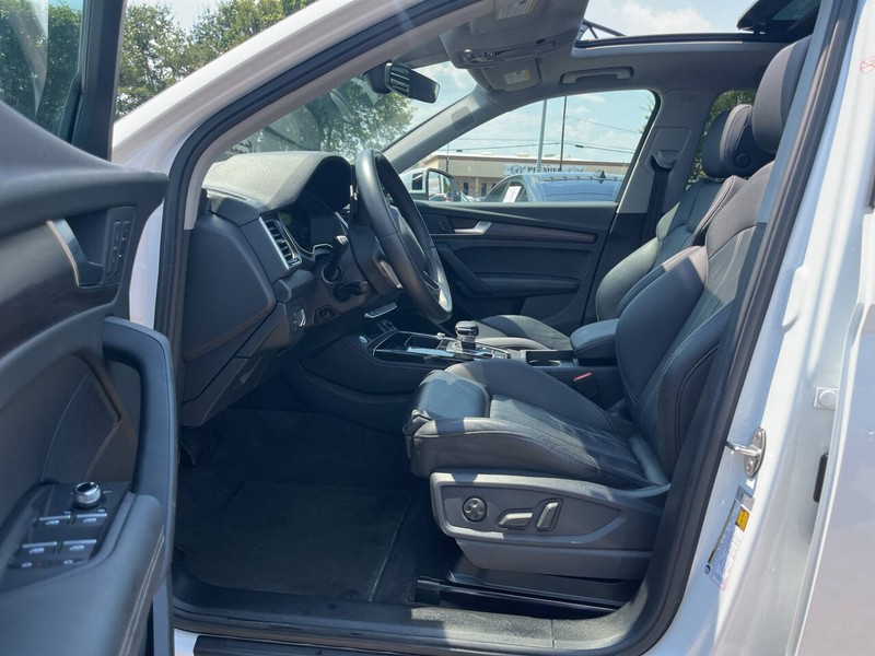 Audi Q5 Vehicle Image 08