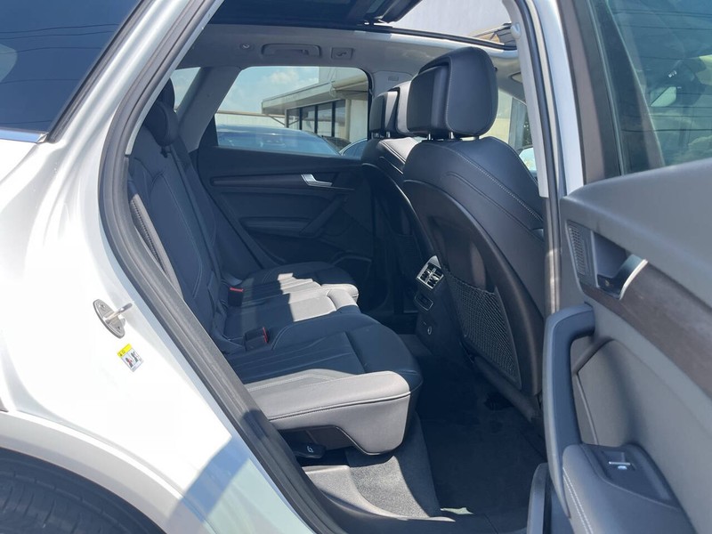 Audi Q5 Vehicle Image 10