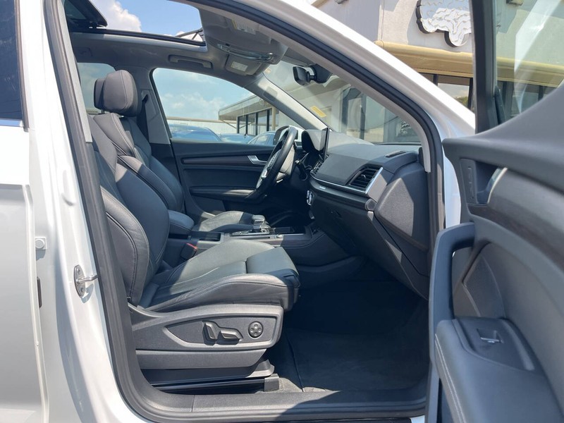 Audi Q5 Vehicle Image 13