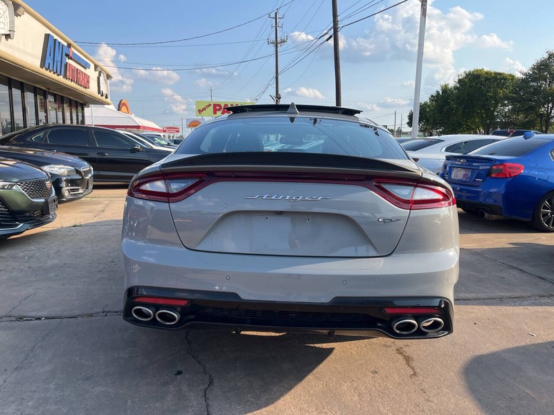 Kia Stinger Vehicle Image 04
