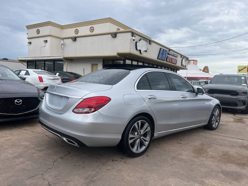 Mercedes-Benz C-Class Vehicle Image 05