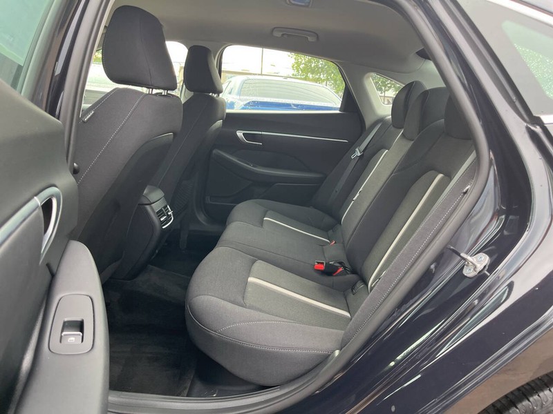 Hyundai Sonata Hybrid Vehicle Image 08