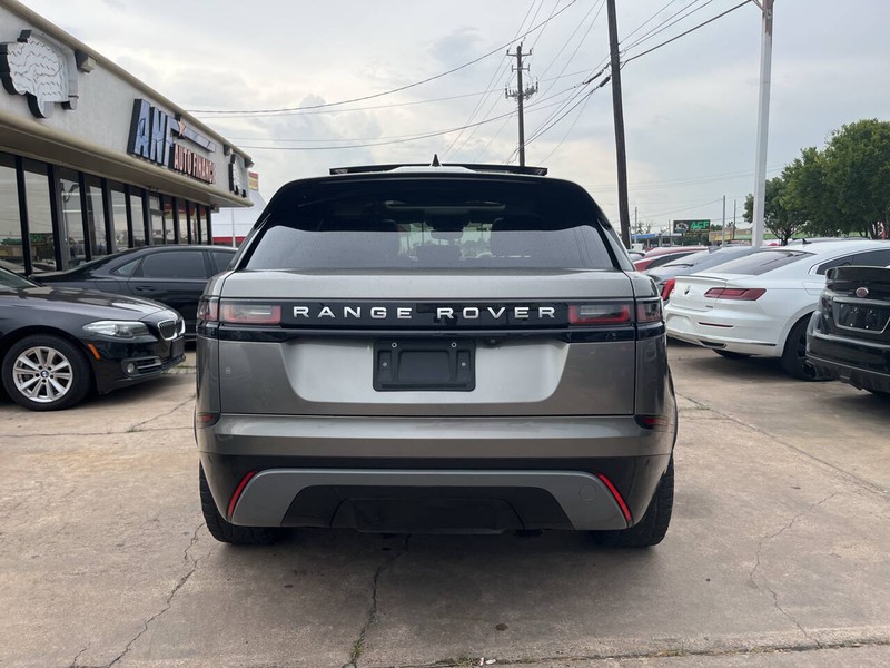 Land Rover Range Rover Velar Vehicle Image 04