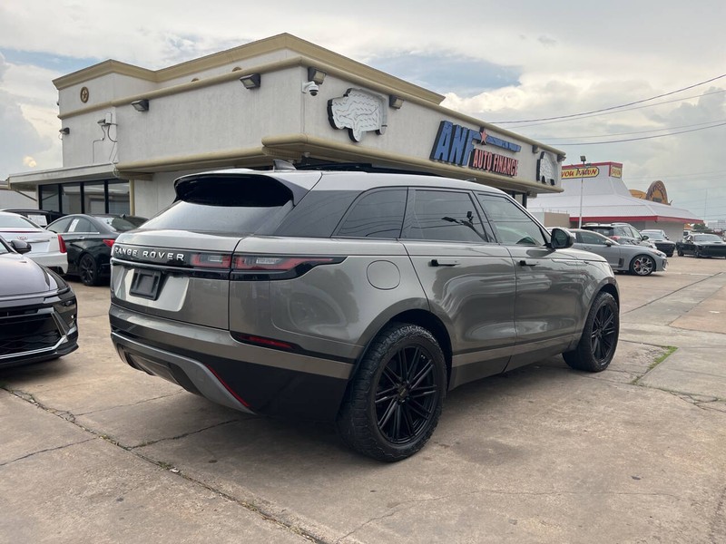 Land Rover Range Rover Velar Vehicle Image 05