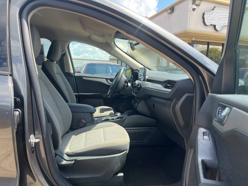 Ford Escape Vehicle Image 11