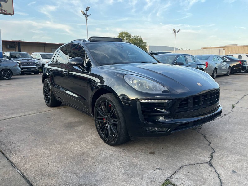 Porsche Macan Vehicle Image 06