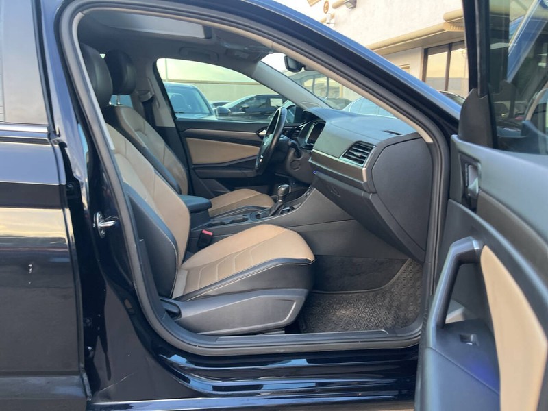 Volkswagen Jetta Vehicle Image 11