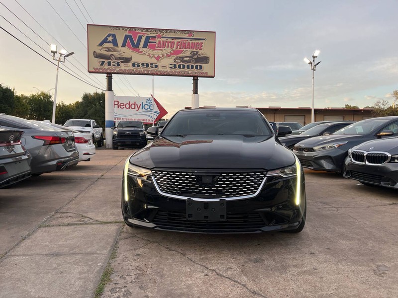 Cadillac CT4 Vehicle Image 02